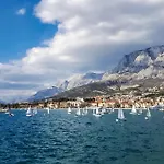 1 Bedroom Nice Apartment In Makarska